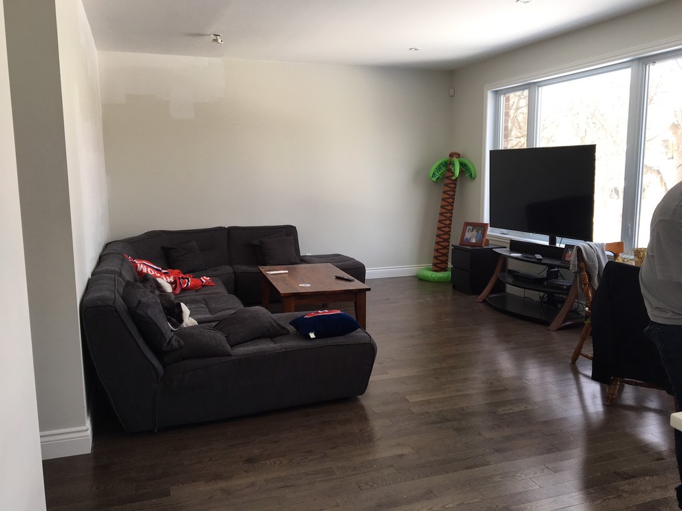 BEFORE - Home Staging - Green Circle