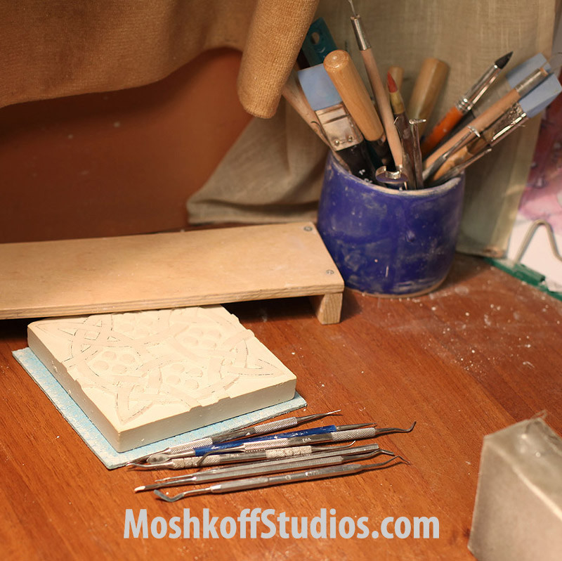 процесс изготовления плитки ручной работы