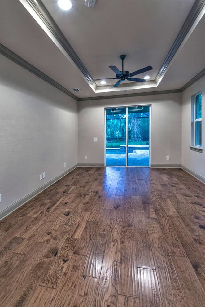 Inspiration for a transitional home design remodel in Miami