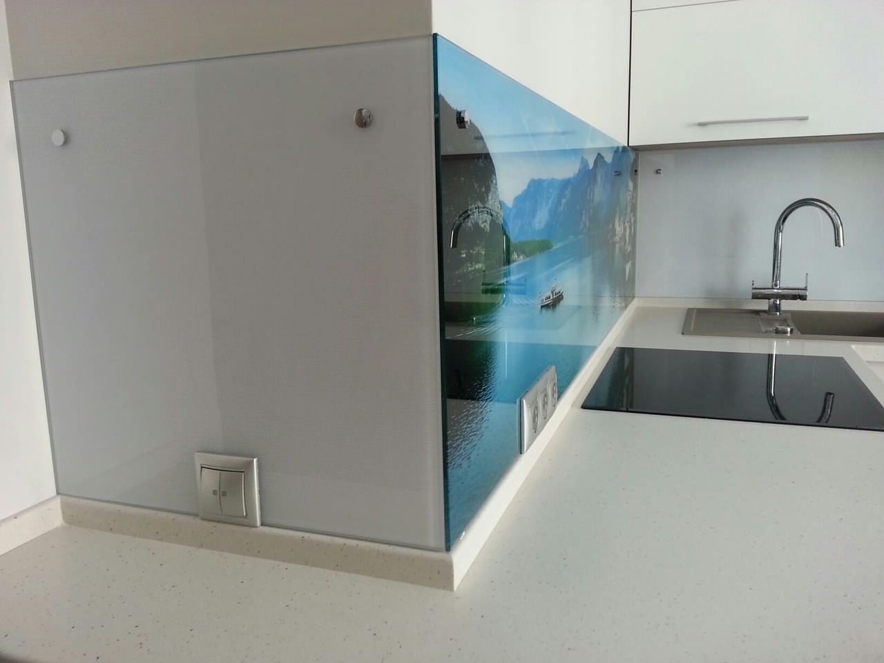 Кухонный фартук из стекла Optiwhite