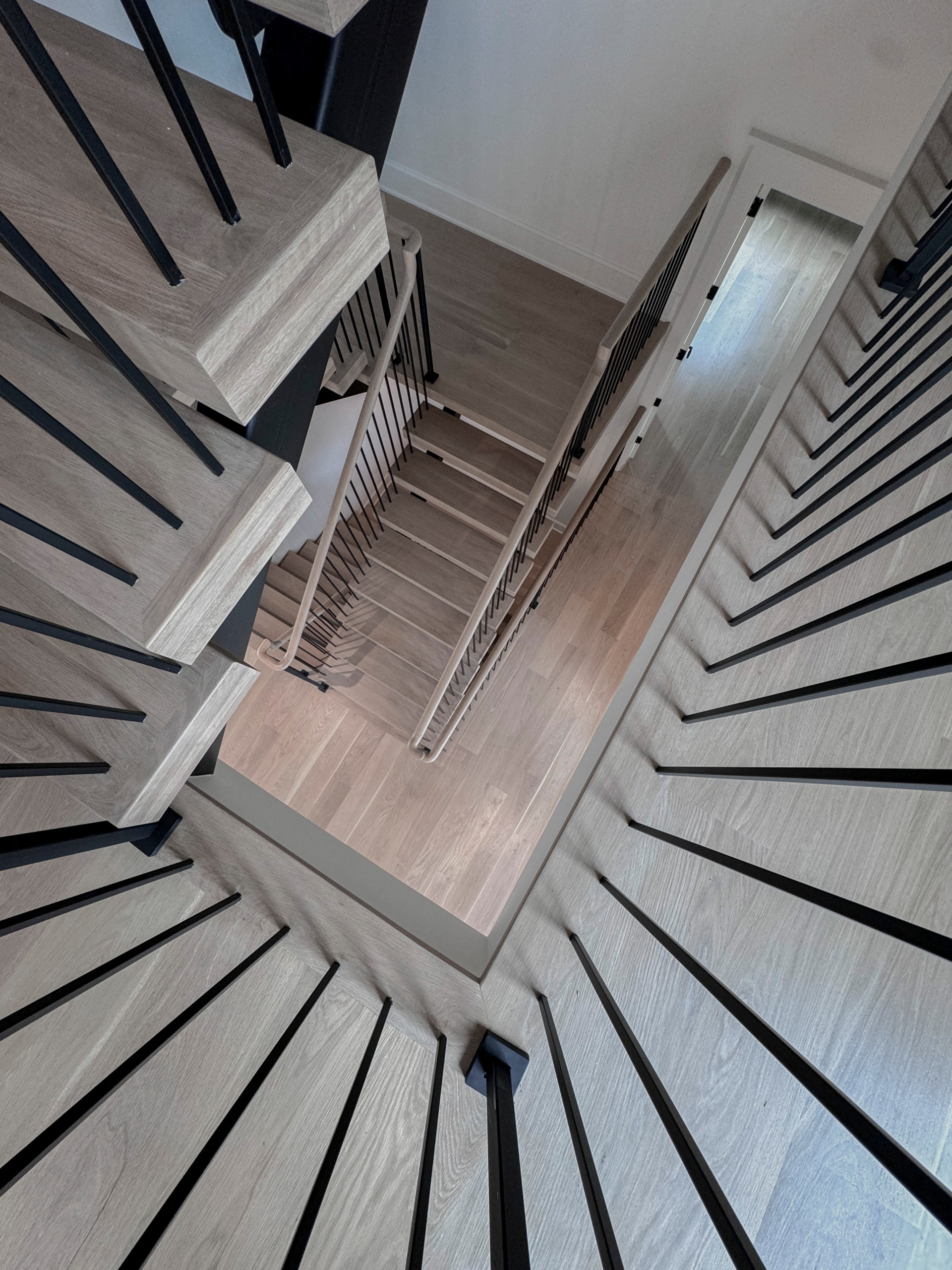 122_Modern Steel & Wood Floating Staircase, Arlington VA 22207