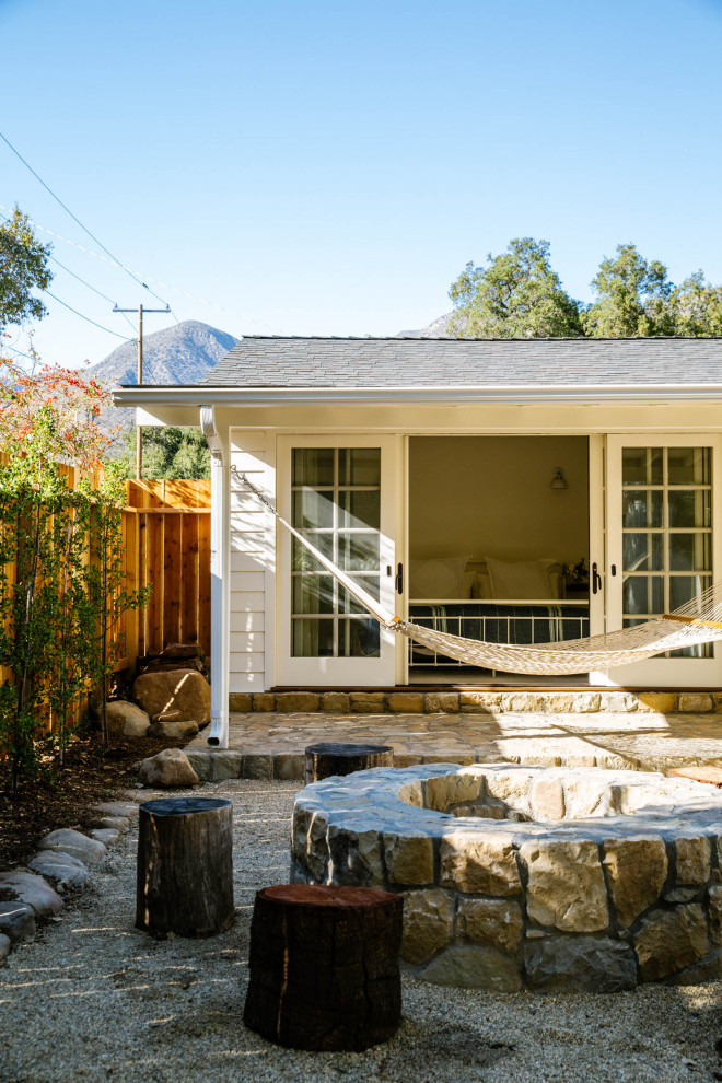 Example of a country shed design in Los Angeles