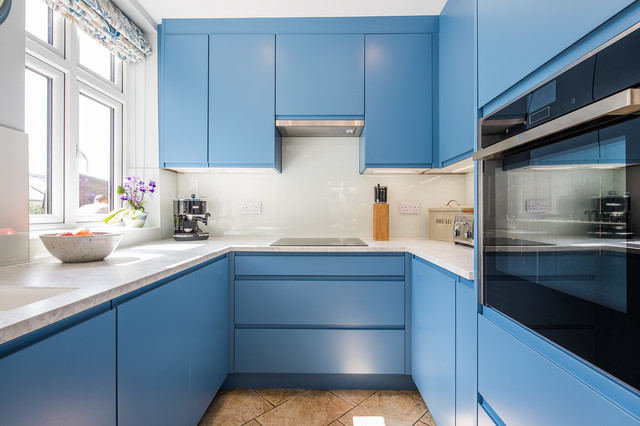 A Kind or Blue contemporaneo-cocina