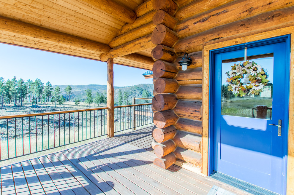 Mountain style home design photo in Denver