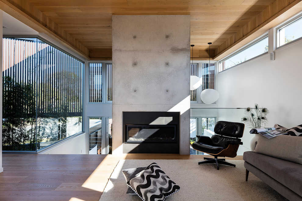 Contemporary family room in Sunshine Coast.