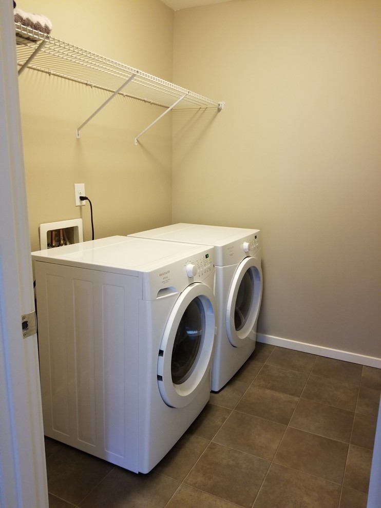 8 x 8 laundry room