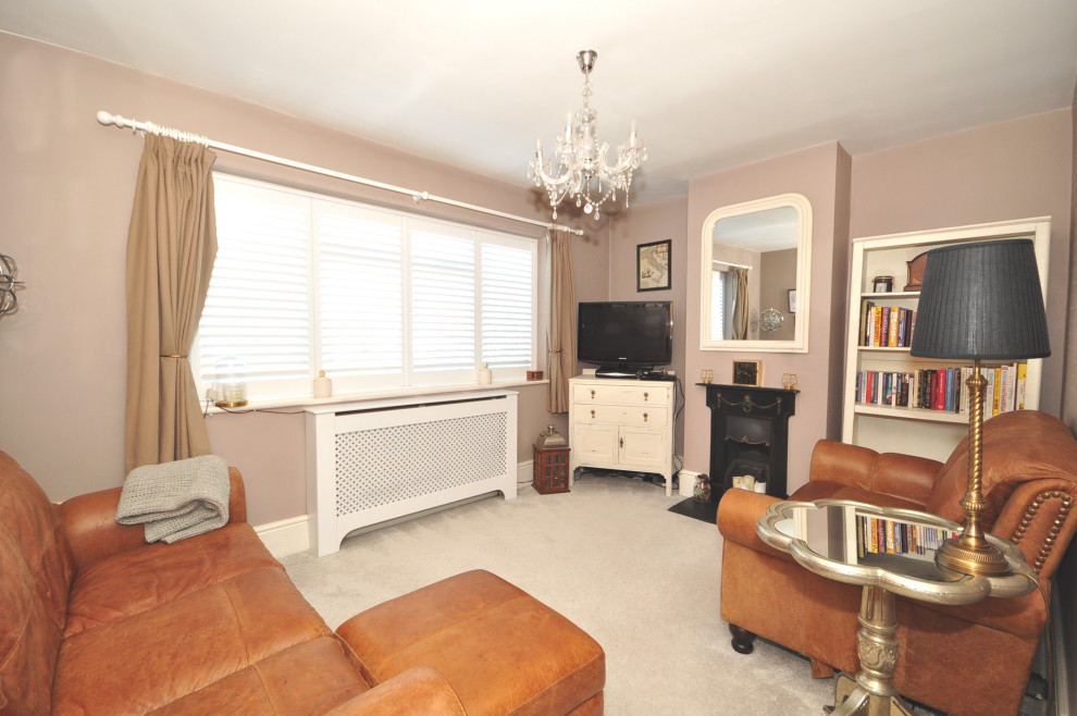 Full Home Design, Walsingham Road