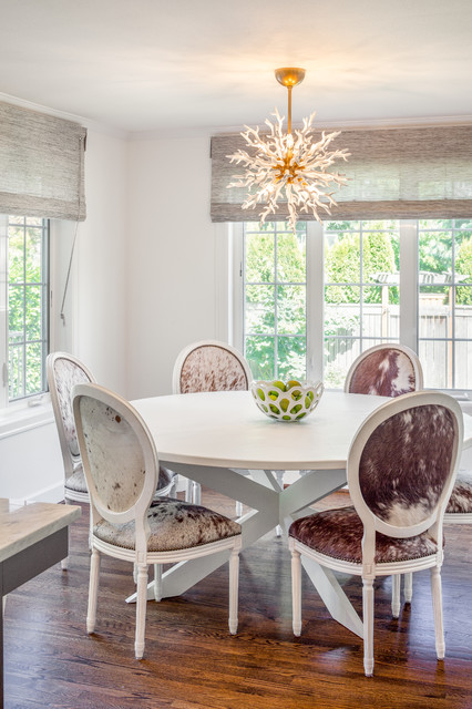 Customized Transitional Dining Room moderno-comedor