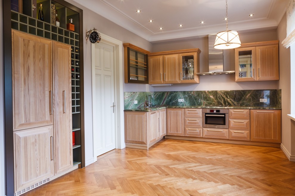 Реплика европейской кухни из массива ясеня