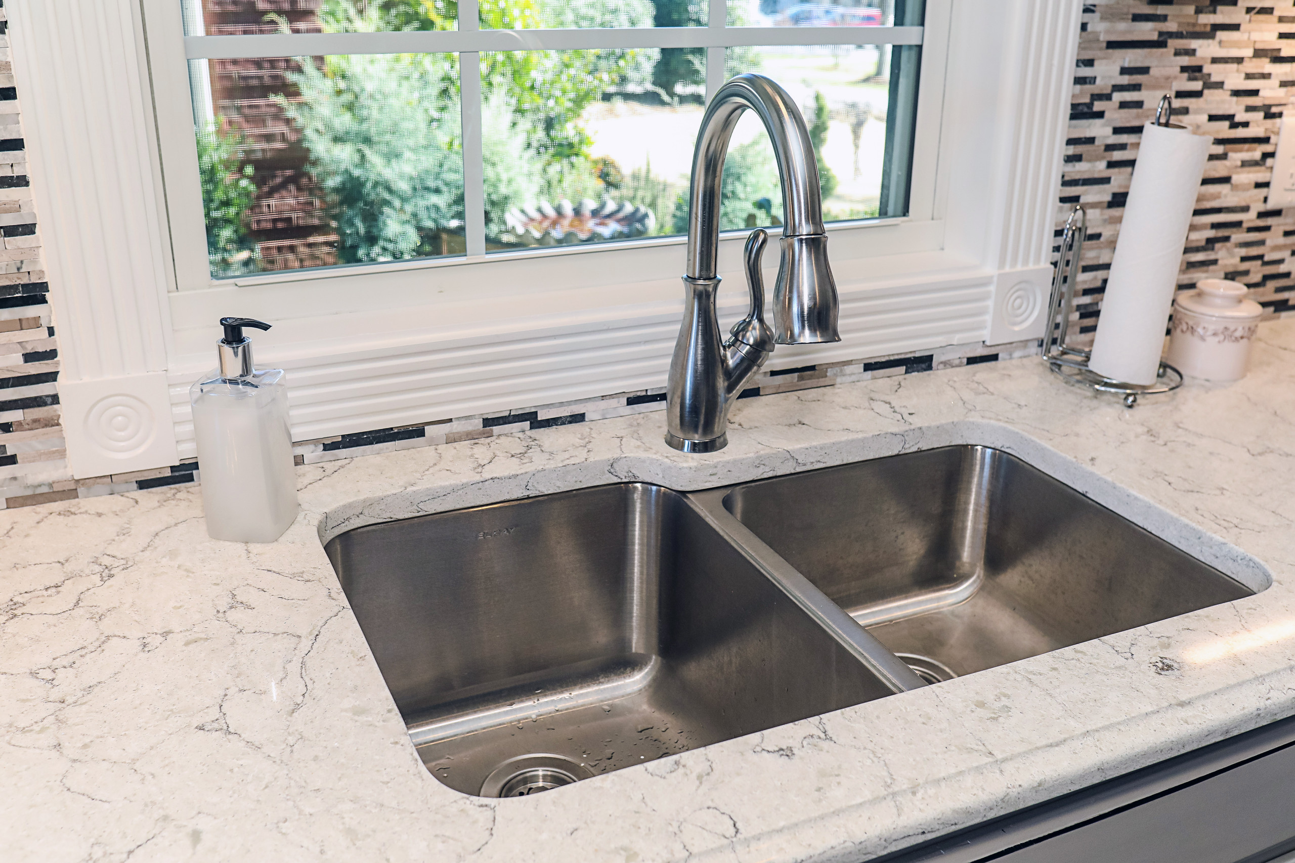 Lula Kitchen & Butler's Pantry