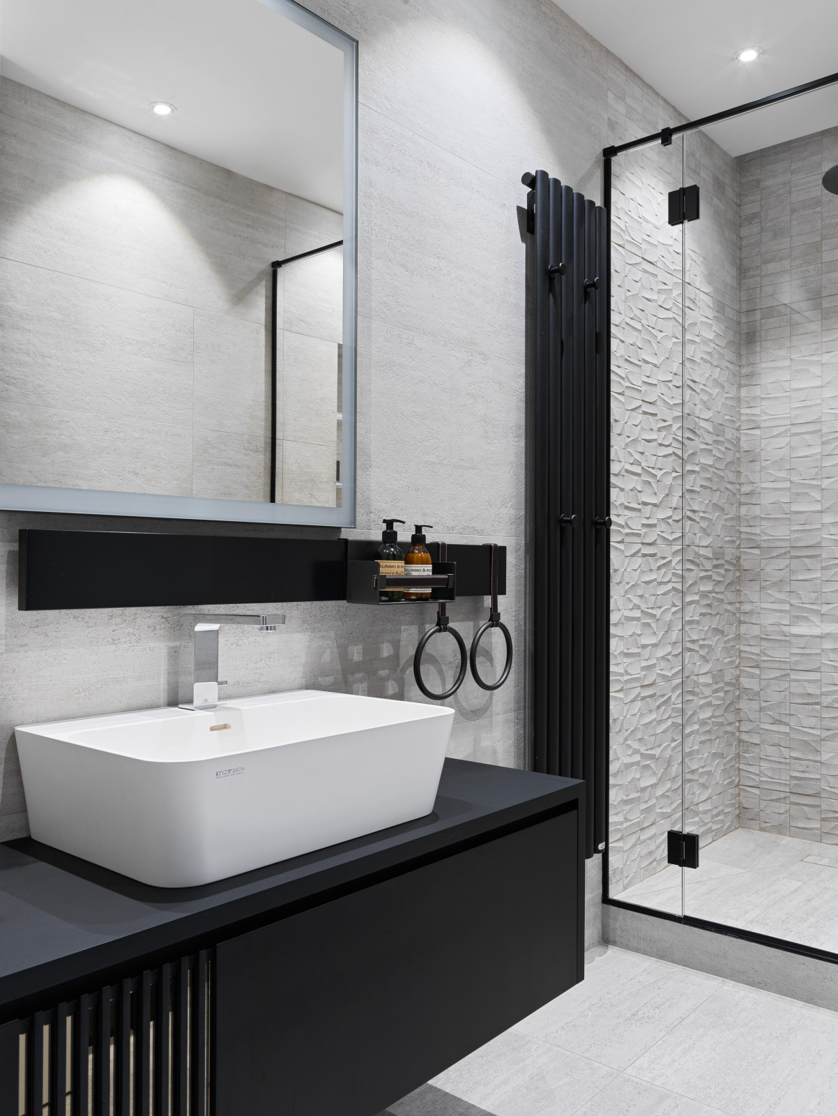 Лаконичная квартира в ЖК "Пресня Сити"