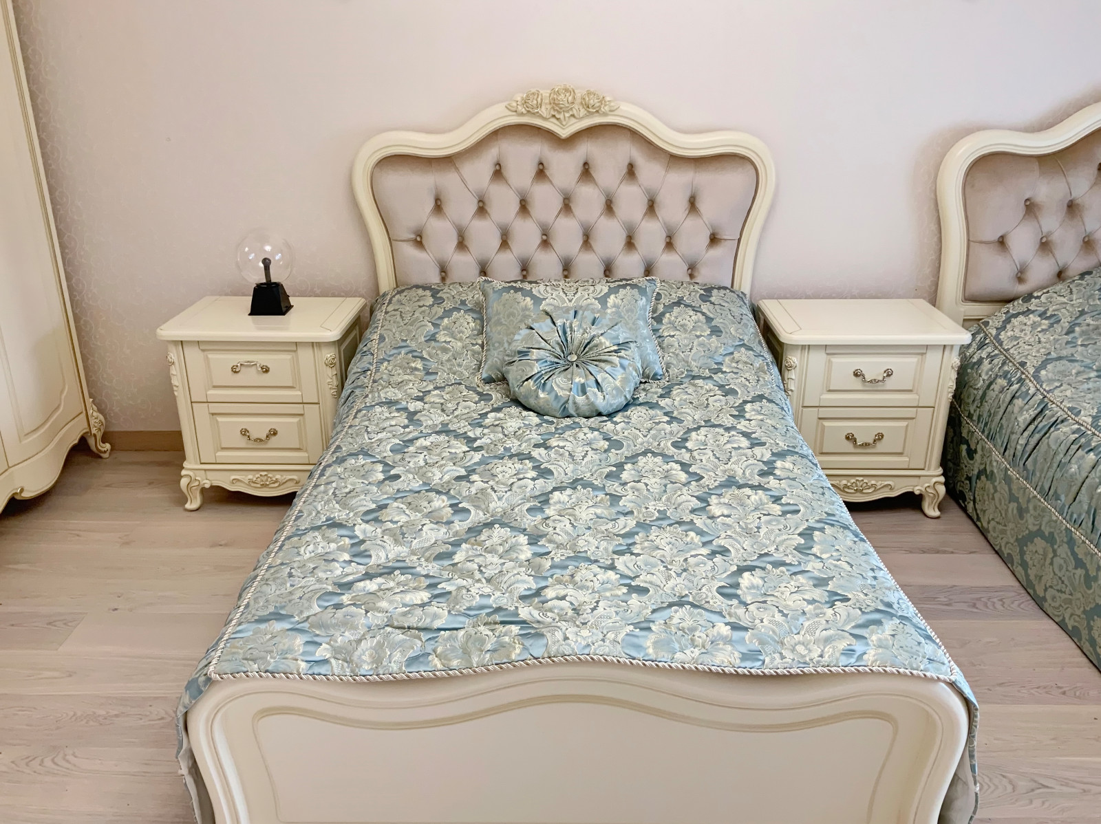 Шторы в спальную комнату квартиры  - дизайн, пошив. монтаж.