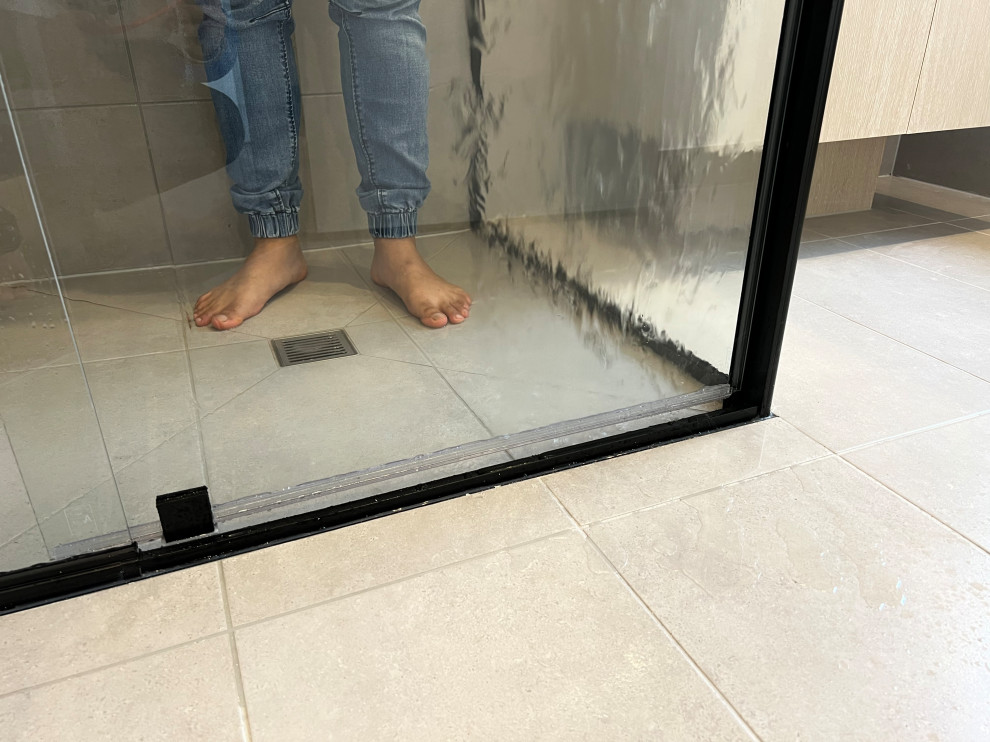 Minimum gap between shower door and floor Houzz AU