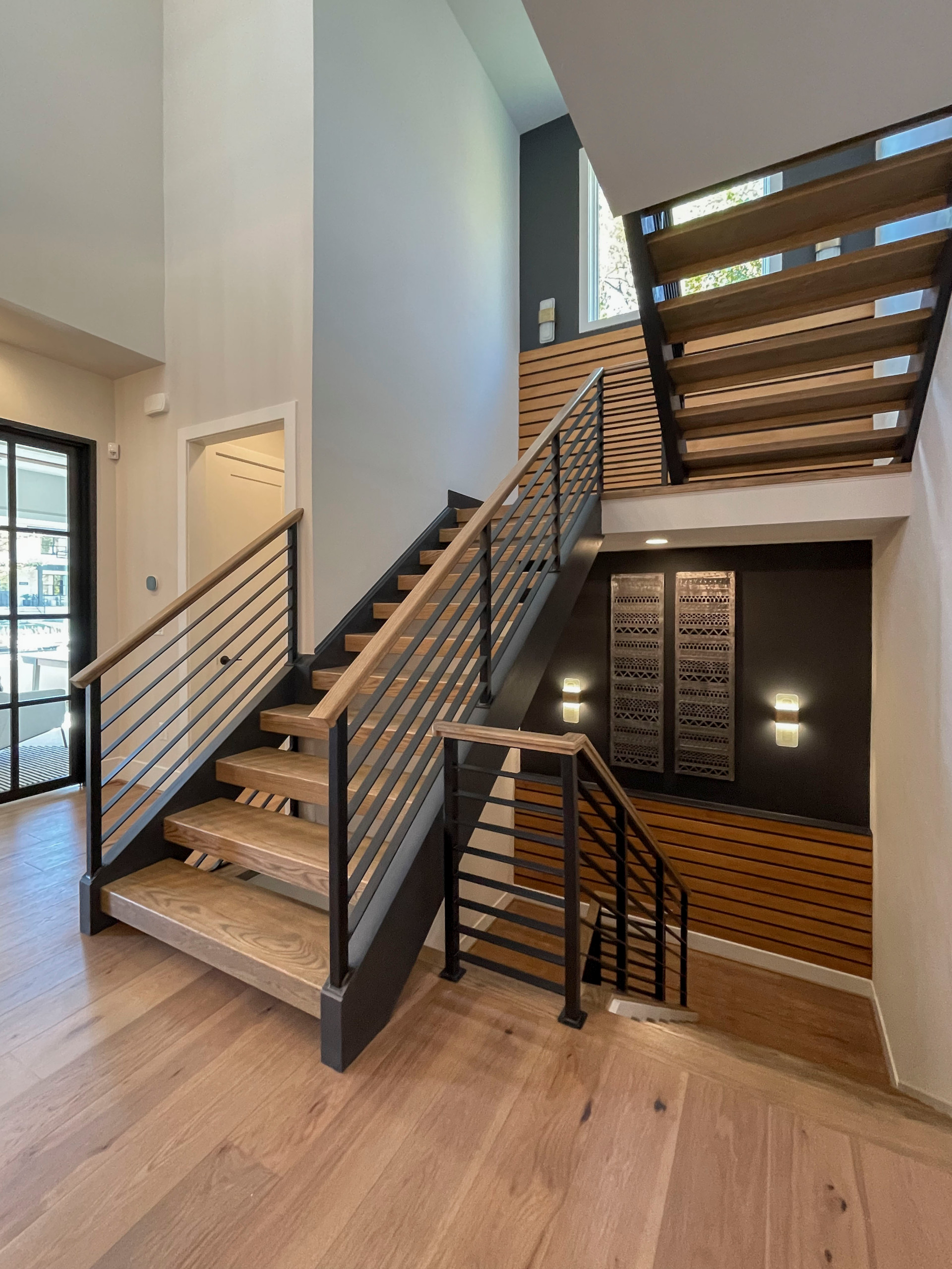 113_Floating Straight- Stringers with No Risers in Contemporary Home, Bethesda M
