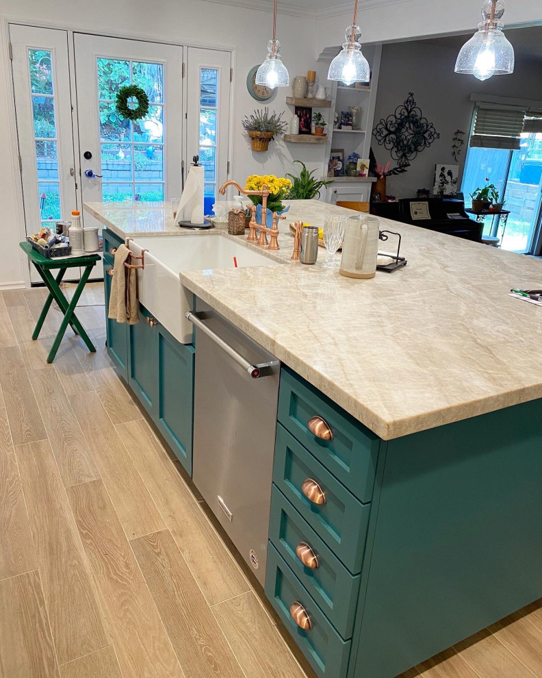 Two tone, White kitchen, Green island Contemporary Los Angeles by