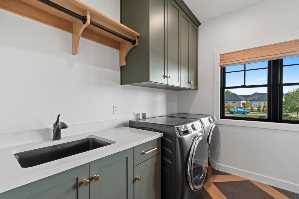 Laundry room - transitional laundry room idea