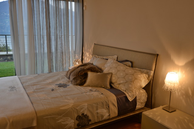 appartamento a Menaggio modern-bedroom