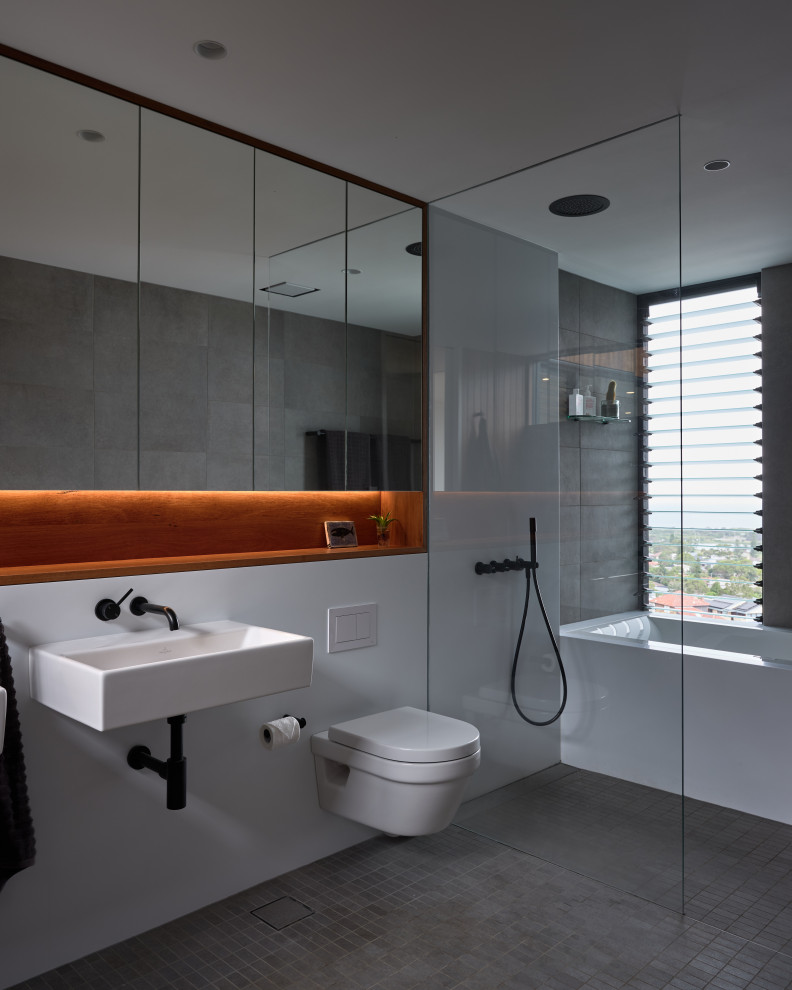 Inspiration for a modern bathroom in Sydney.