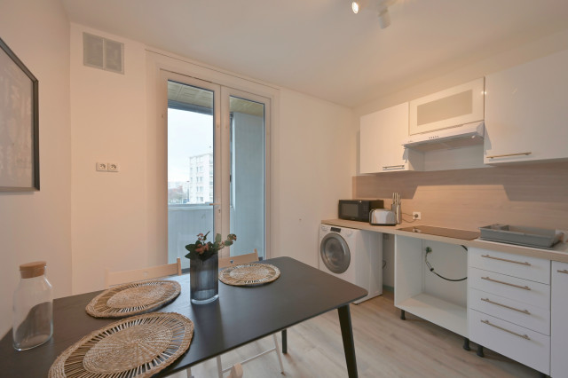 Home staging colocation contemporary
