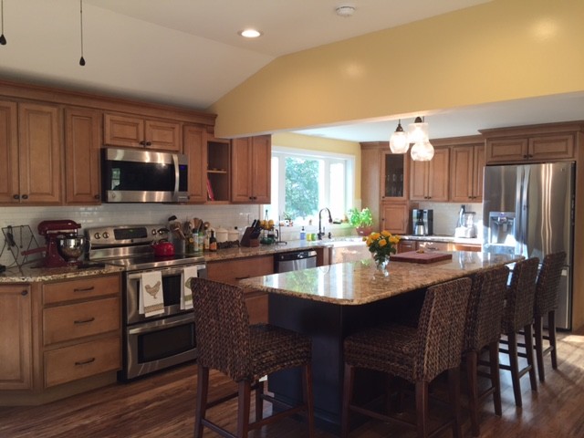 Example of a transitional kitchen design in Boston