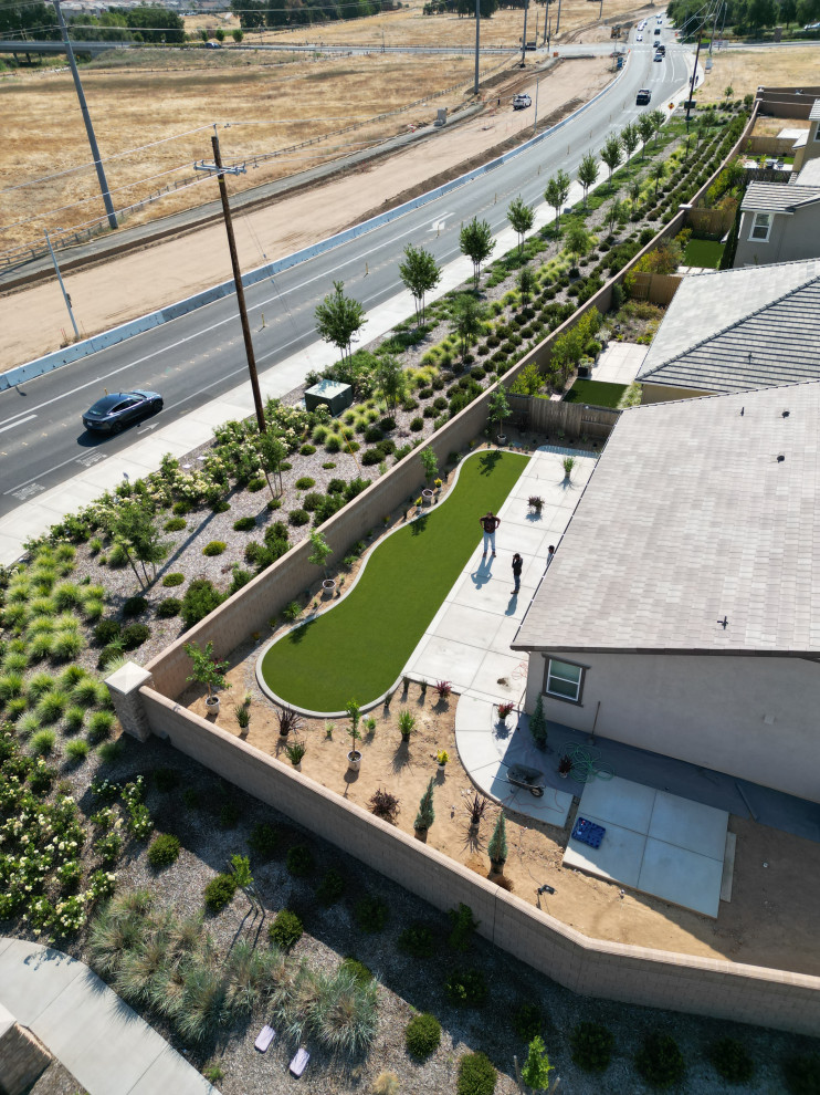 Roseville Backyard Turf and Concrete