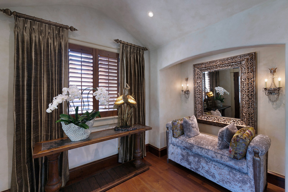 Transitional home design photo in San Francisco