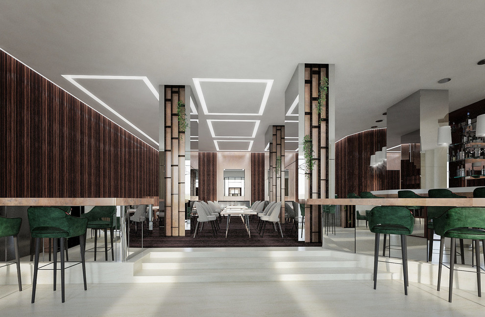 Лобби-ресторан в отеле Sheraton Palace в Москве