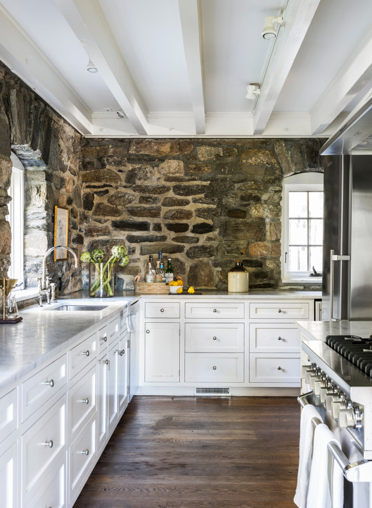 Cottage kitchen photo in New York
