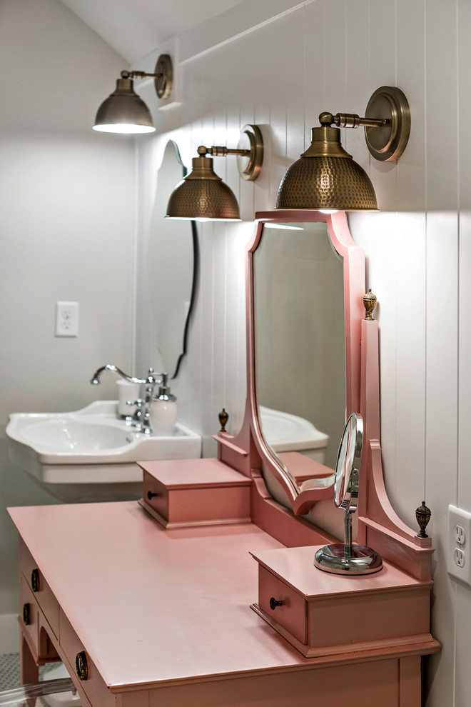 Inspiration for a transitional home design remodel in Seattle