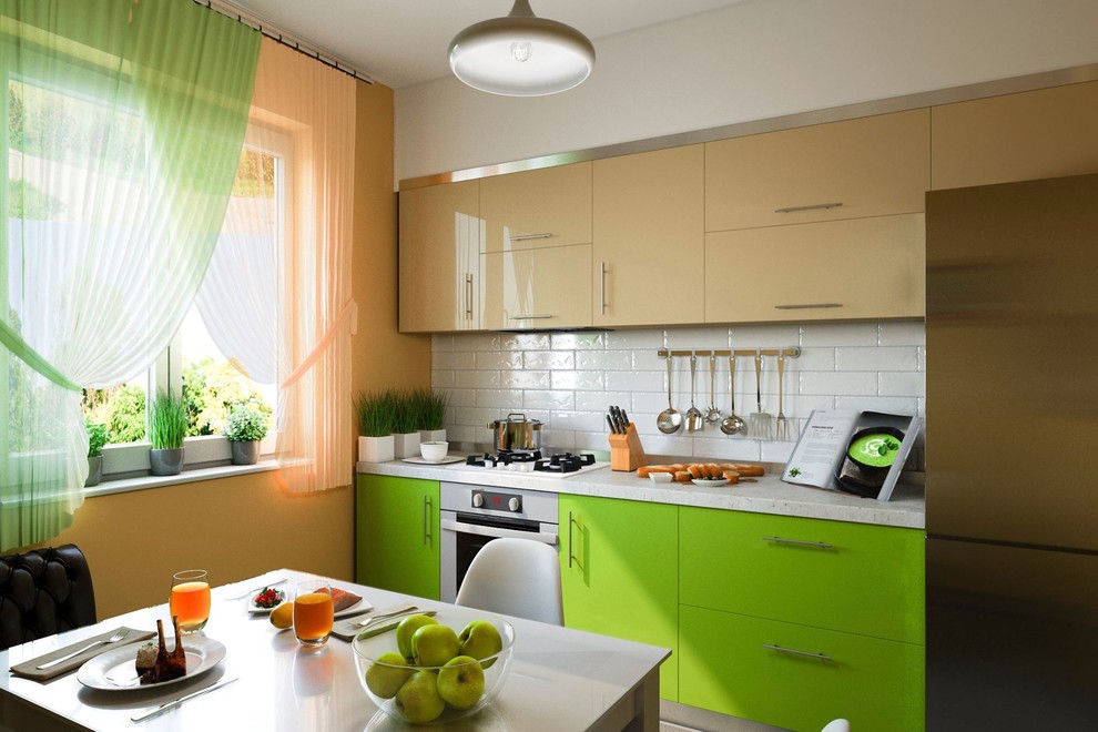 Transitional kitchen photo in Miami