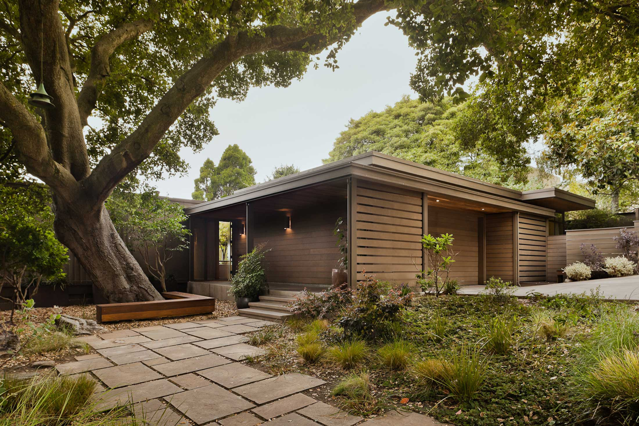 SOUTH HAMPTON BERKELEY