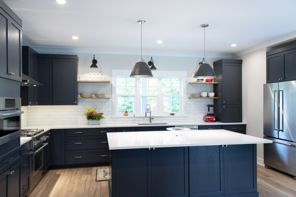 Example of a transitional kitchen design in Grand Rapids