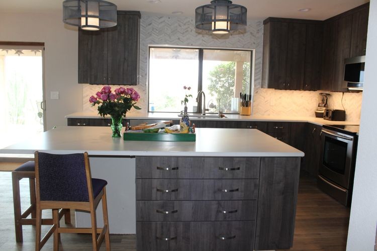 Kitchen - kitchen idea in Phoenix