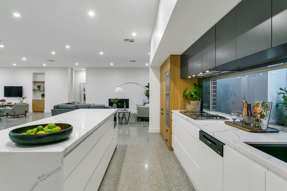 Large trendy kitchen photo in Adelaide