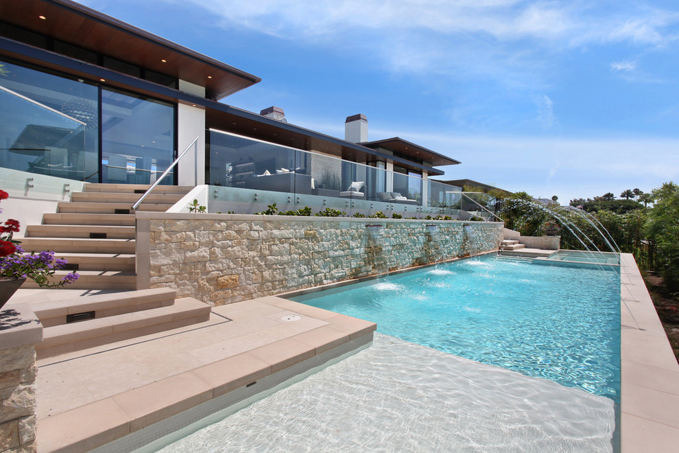 Contemporary pool in Orange County.