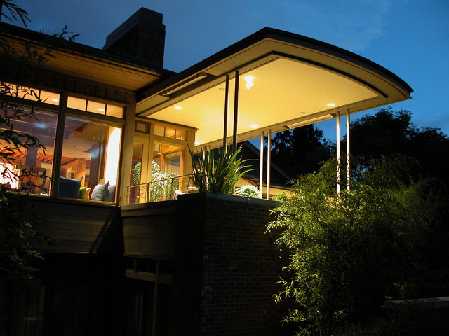 ext 2 contemporary-house-exterior