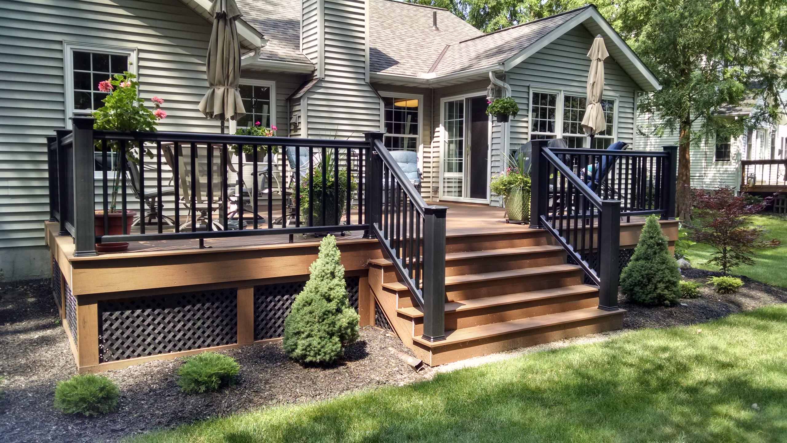 Raised Deck - Photos \u0026 Ideas | Houzz, image size:2560x1442