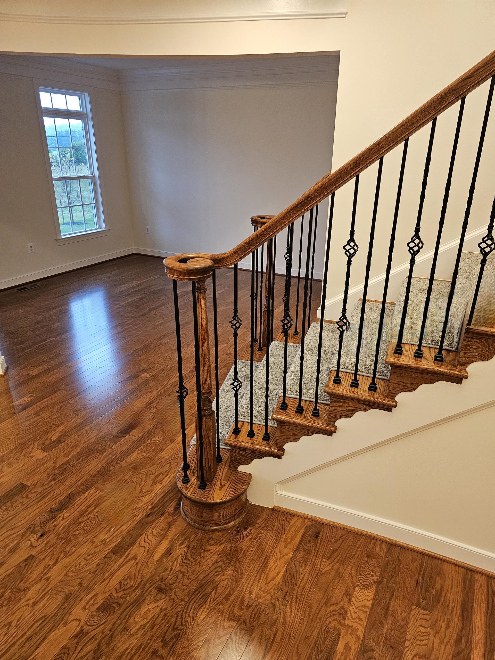 128_Grand Entryway Elliptical Staircase, Nokesville, VA 20181