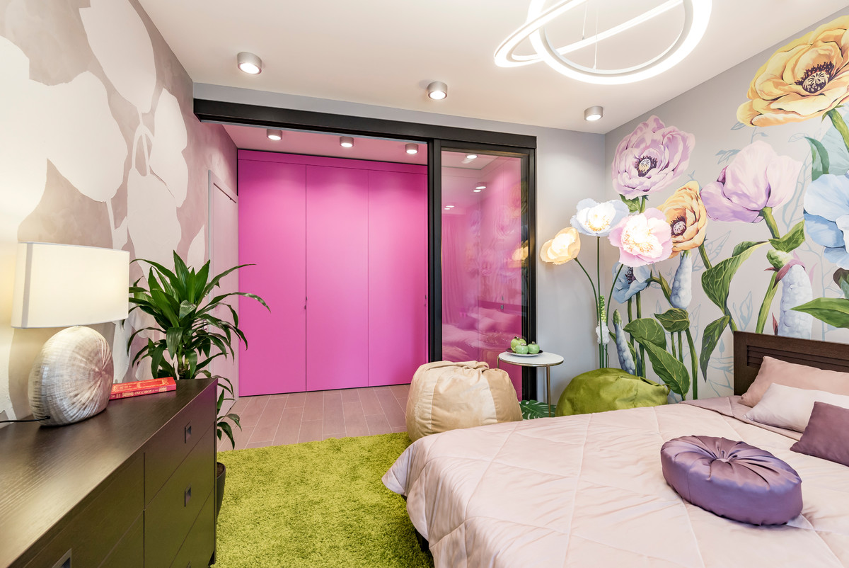 Школа ремонта на ТНТ" Цветы для кадетки"