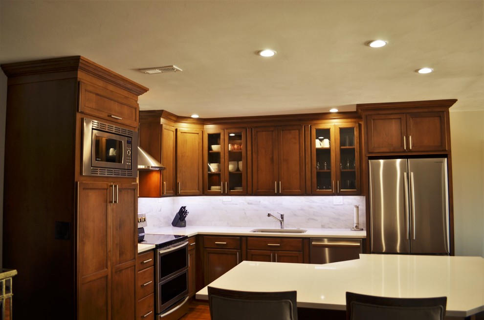 Inspiration for a transitional kitchen remodel in Chicago