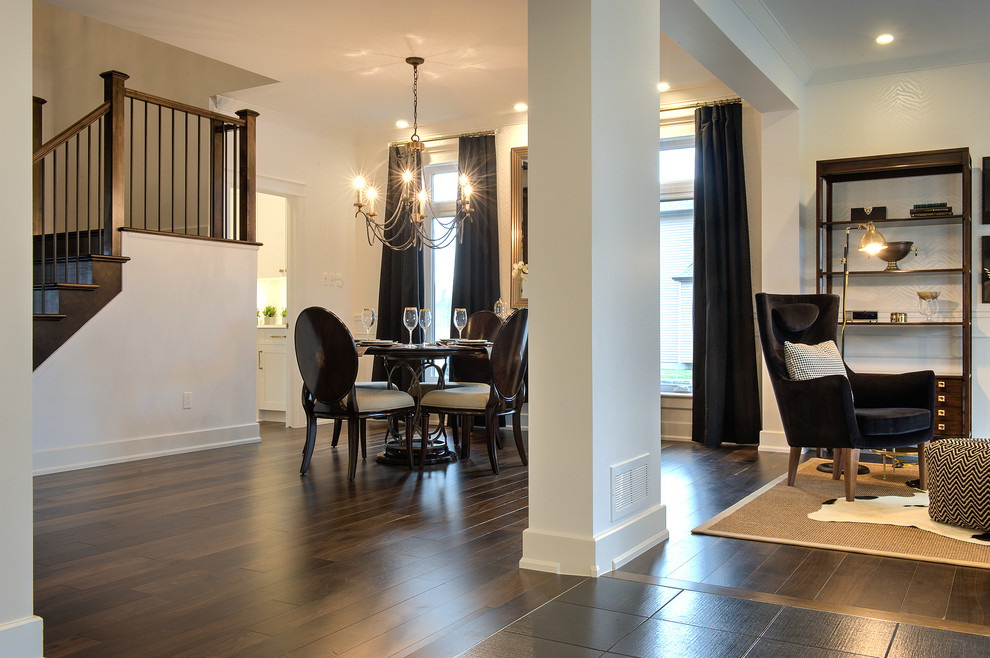 Example of a transitional home design design in Toronto