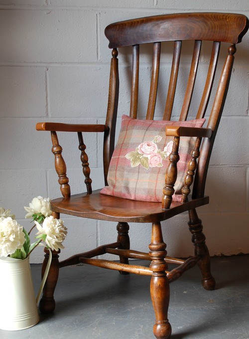 アンティークチェアの背もたれのデザインを知る 前編 Houzz ハウズ