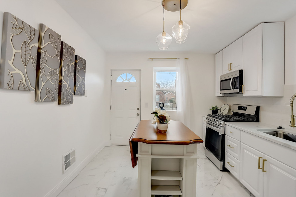 Kitchen - kitchen idea in St Louis