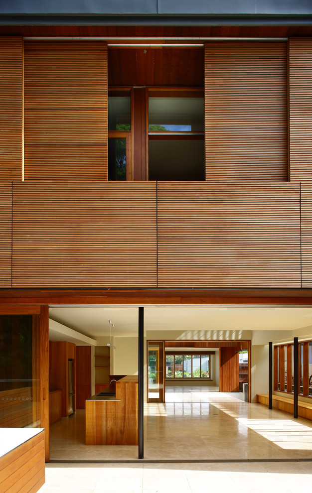 Large contemporary eat-in kitchen in Brisbane with with island.