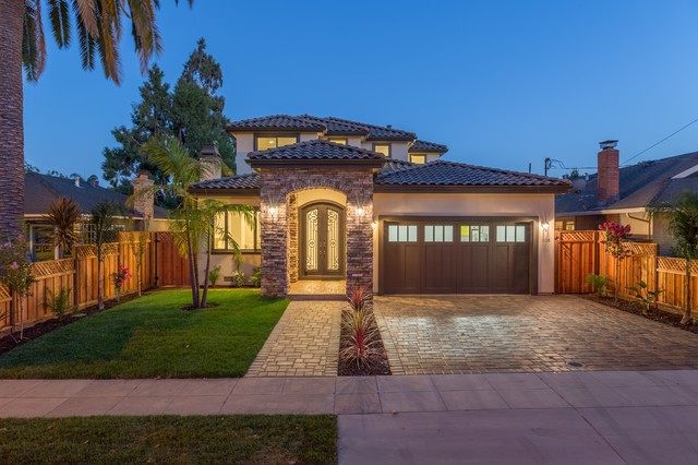 Willow Glen mediterraneo-facciata