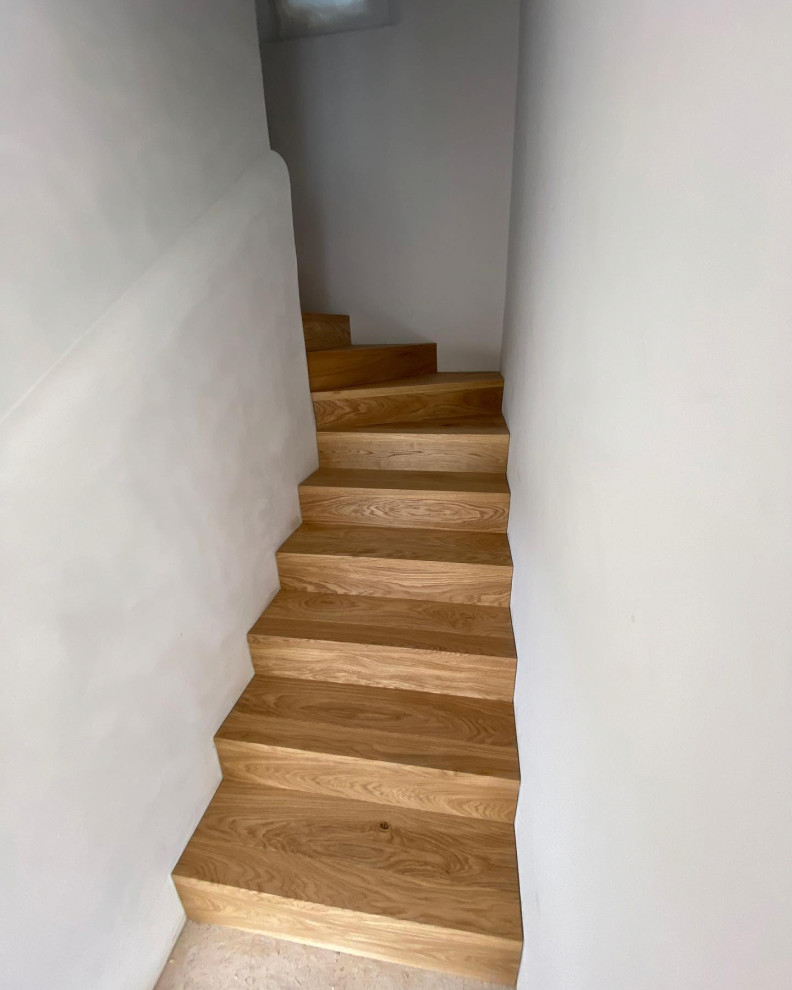 Habillage de marches d’escalier en lame de parquet