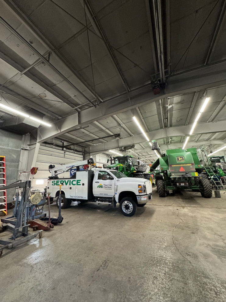 TRACTOR CENTRAL / LED CONVERSION