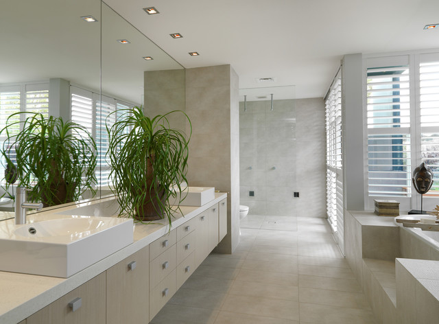 Brighton Home contemporary-badrum