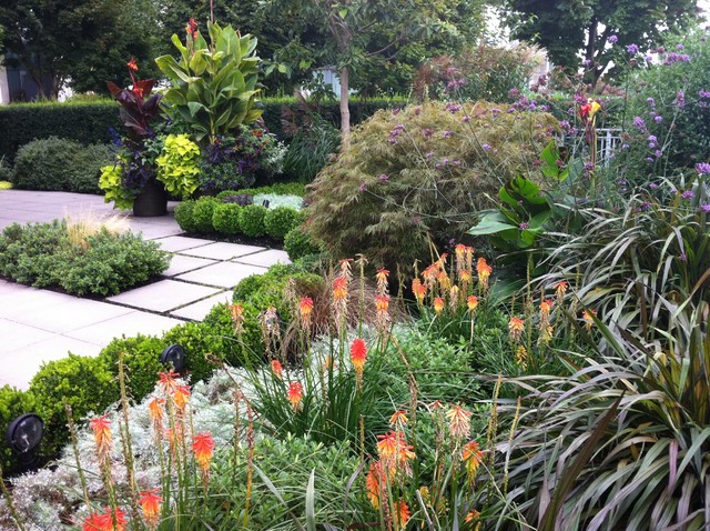 Modern Tropical - Tropical - Landscape - Vancouver - by Glenna Partridge Garden Design on Modern Tropical Garden
 id=62416