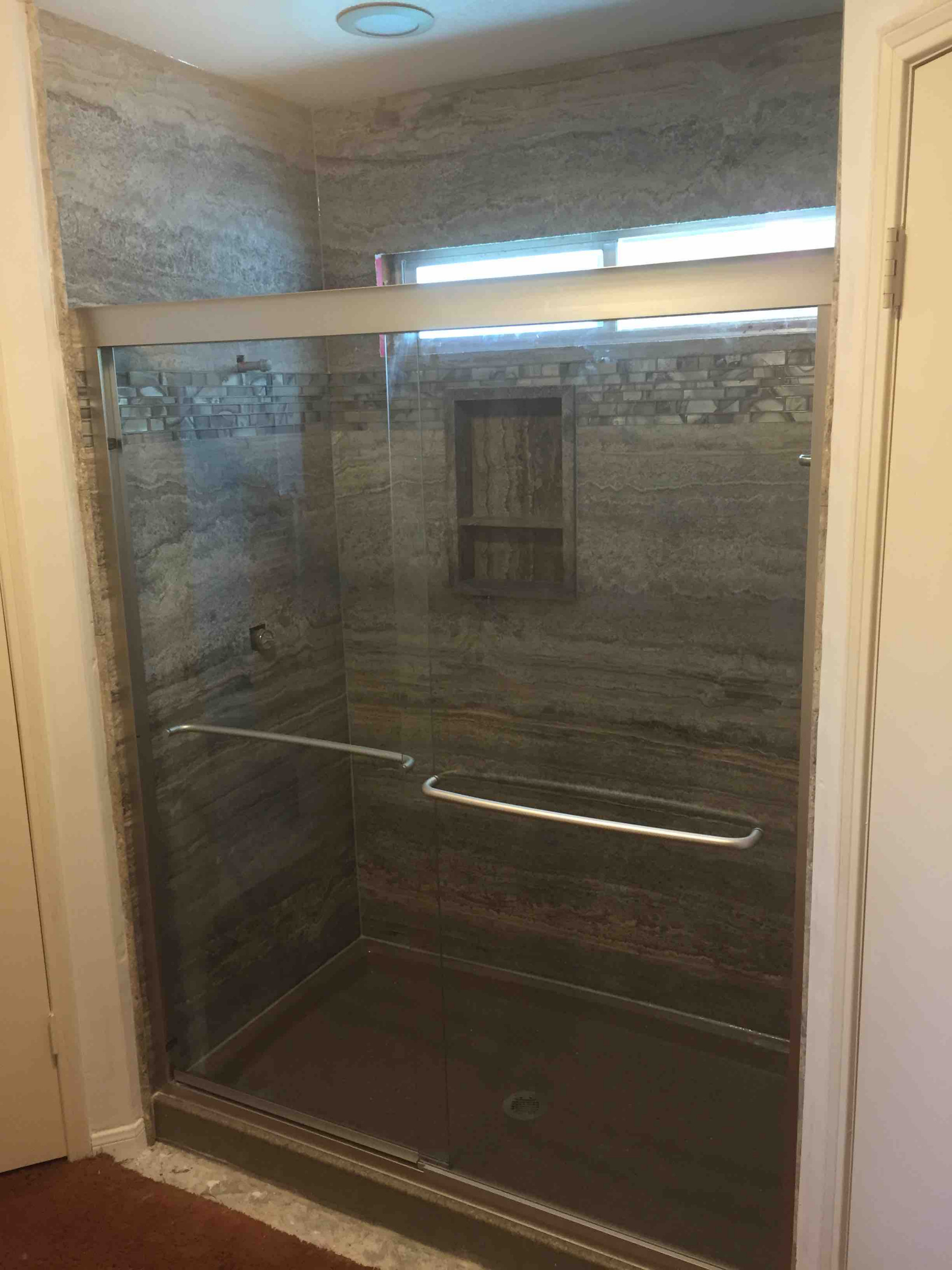 Tubs/ Showers